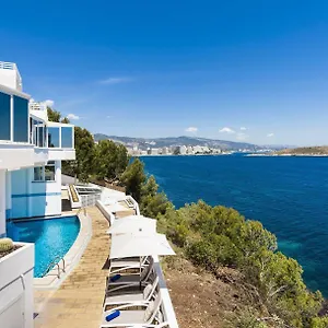https://globales-apartamentos-cala-viaas.allmallorcahotels.com